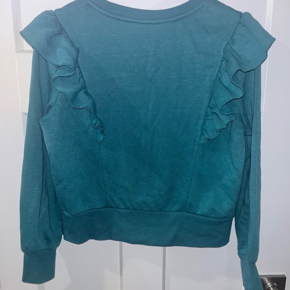 Other - Teal top perfect for the winter and fall time!